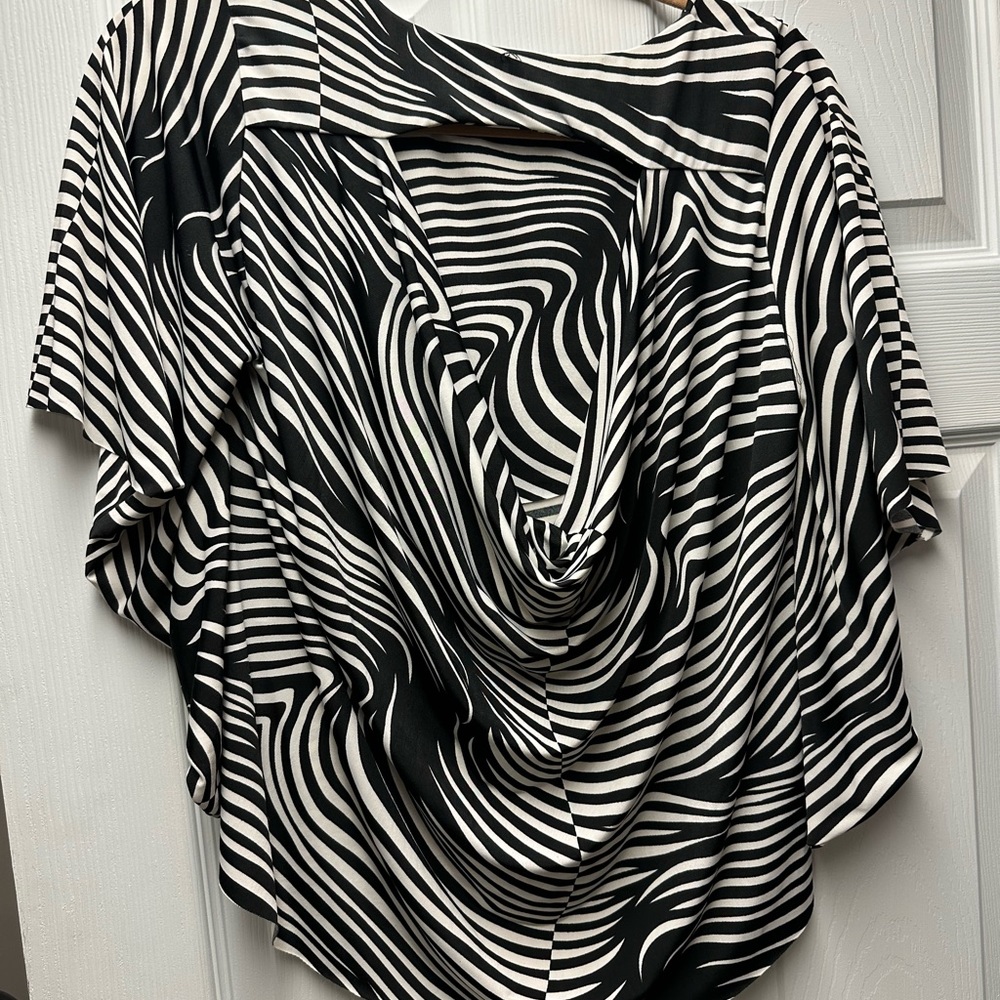 Zebra Patterned Rounded Bottom Top With Open Back… - image 3